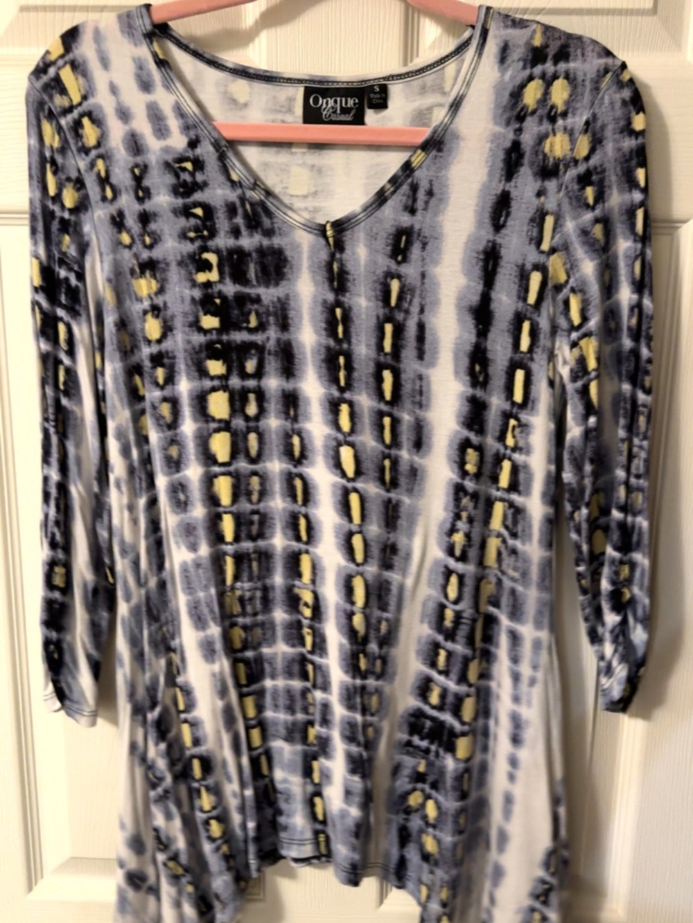 Onque Casuals V-Neck Tunic in Blue, White & Yellow